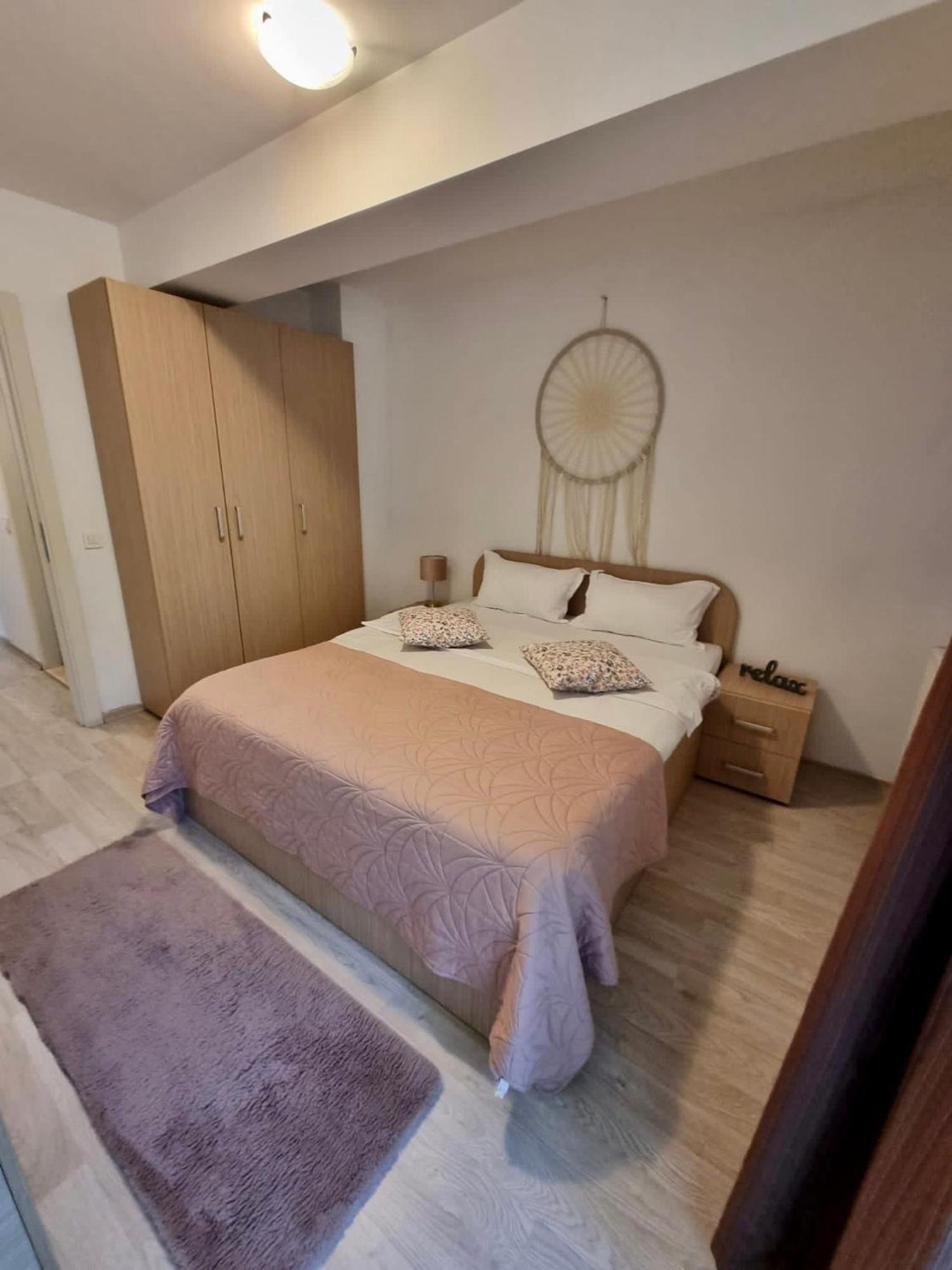 Fly Airport Residences & Therme-Self Check-In Отопени Екстериор снимка